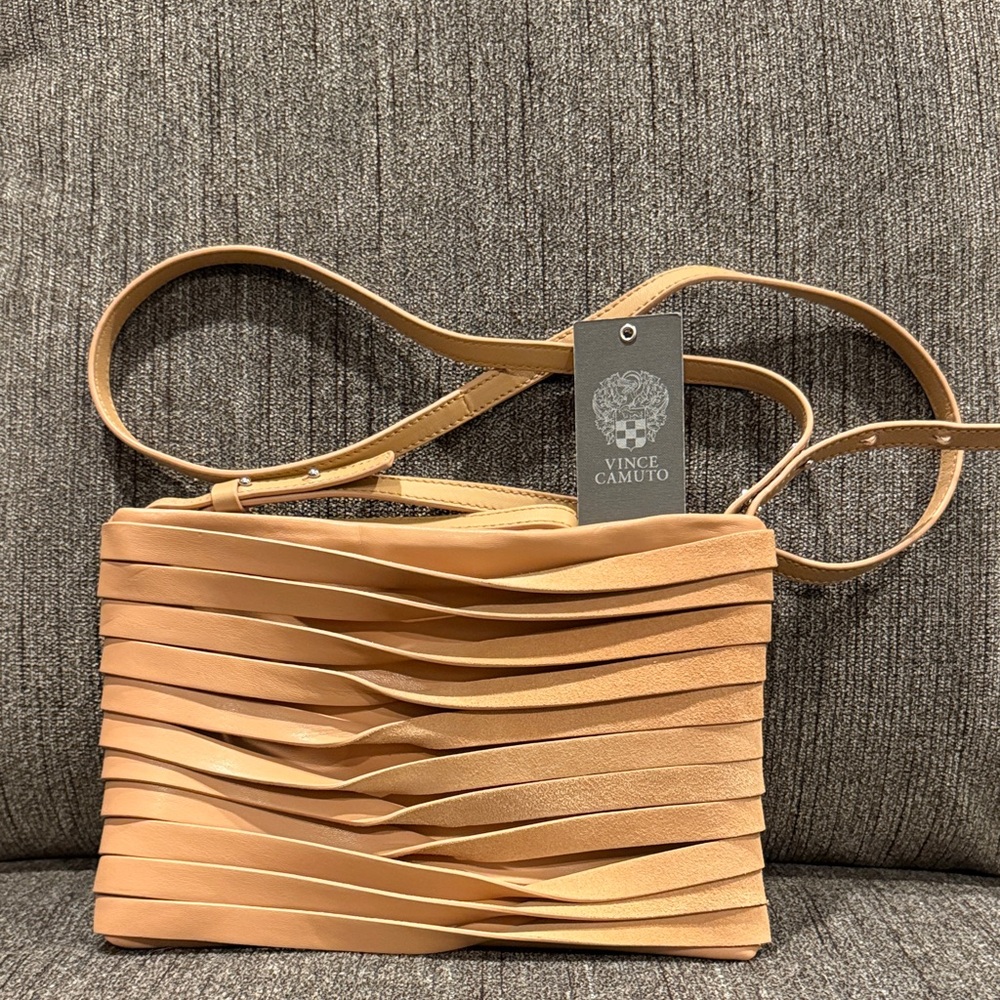 VINCE CAMUTO CROSSBODY BAG SUPPLE LEATHER